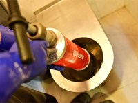 El error más común que cometes al intentar desatascar el WC y cómo evitarlo